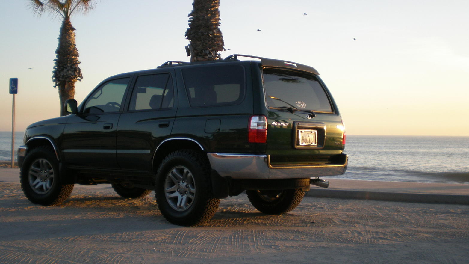 26337d1268946995-02-tundra-rims-my-97-4runner-p2161449.jpg
