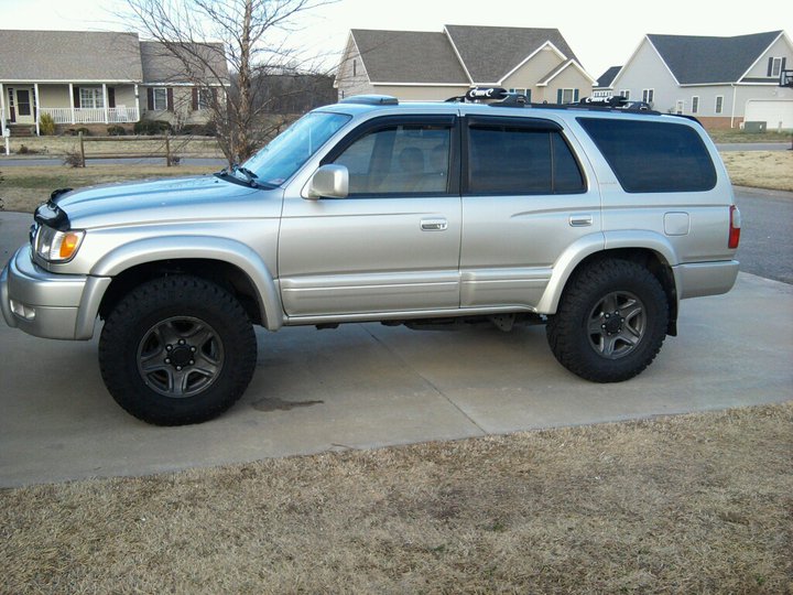 40634d1299811468-lift-265-75s-stock-wheels-%3D-narrow-stance-4runner.jpg