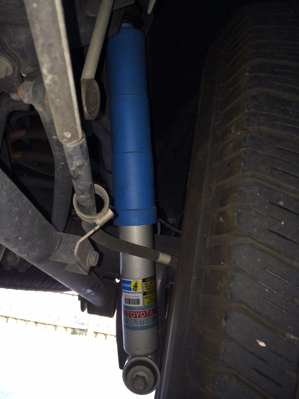 122549d1403050669-what-did-you-do-your-5th-gen-today-trd-shocks2.jpg