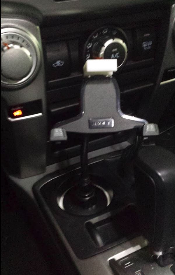 205611d1464367265-iphone-5-mount-4runner-phone-mount.jpg