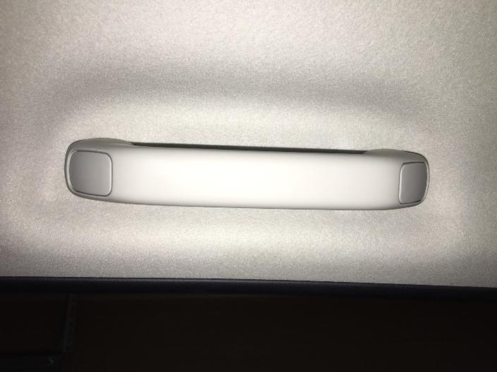 211918d1468549253-fj-cruiser-grip-handles-install-2014-toyota-4runner-fj-grip-handle-mod_8.jpg