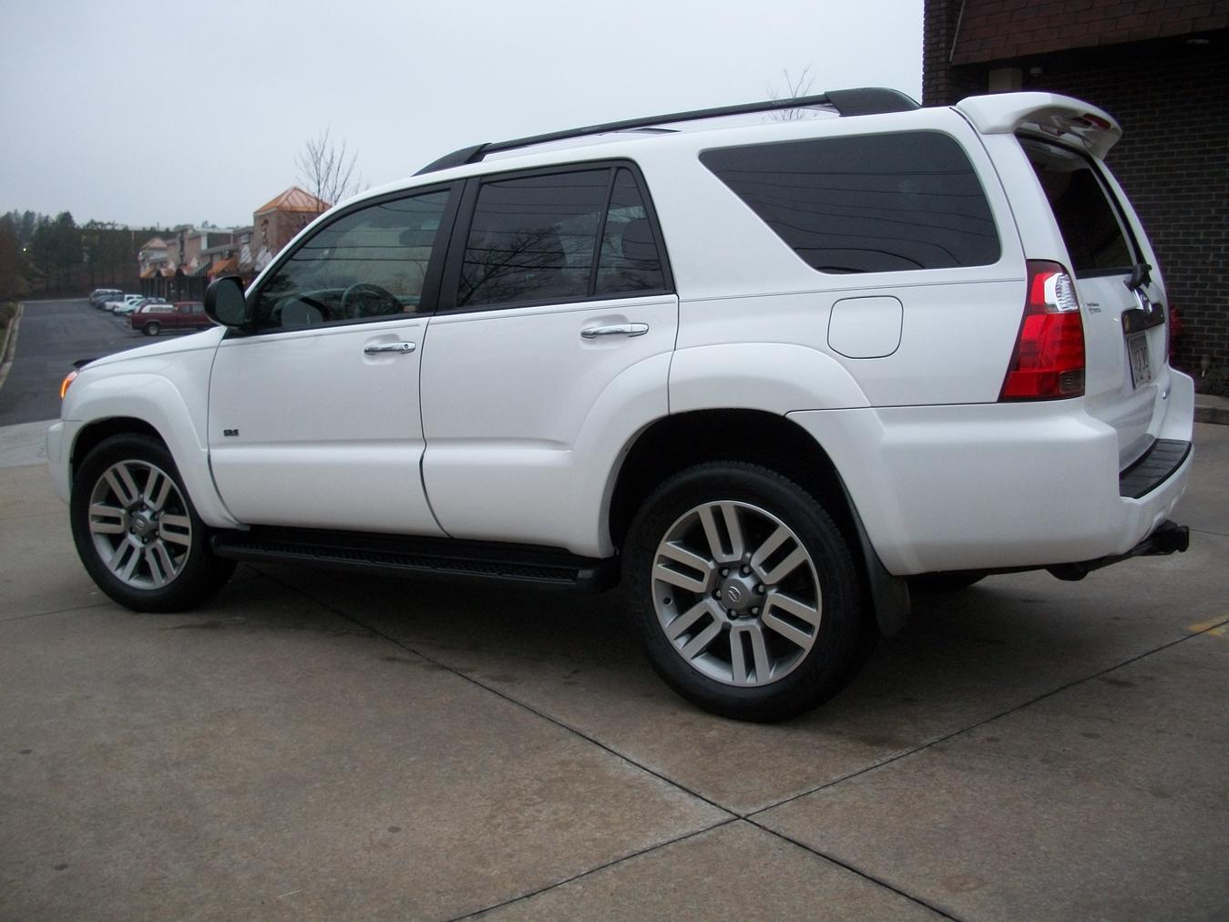 82977-check-out-le-20s-4th-gen-100_6144.jpg