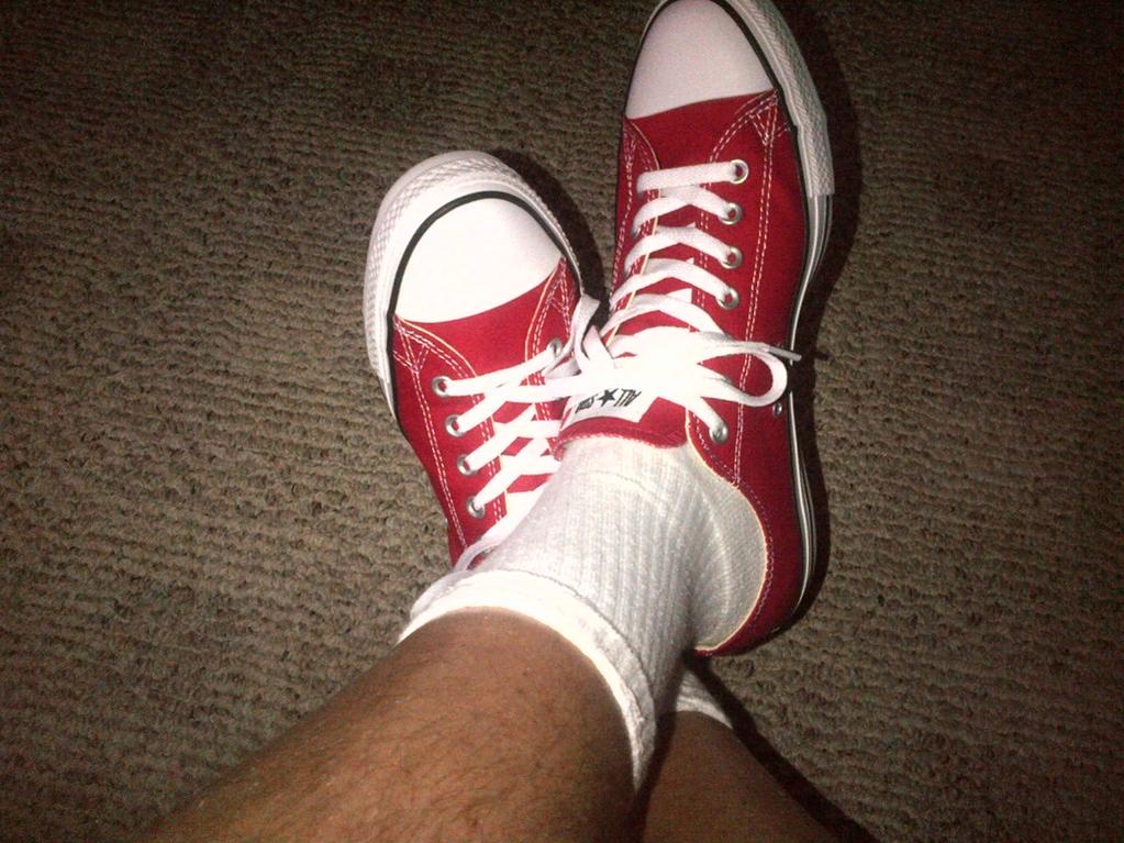 91383d1371497127-5th-gen-chat-thread-red-chucks.jpg