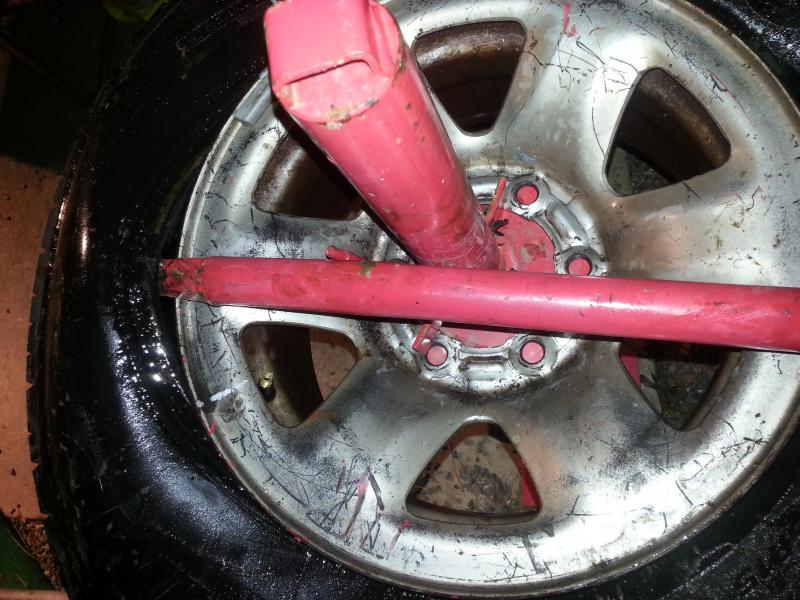 231359d1482168223-advice-requested-those-you-who-have-mounted-tires-balanced-wheels-home-11_top_bead_is_easy.jpg