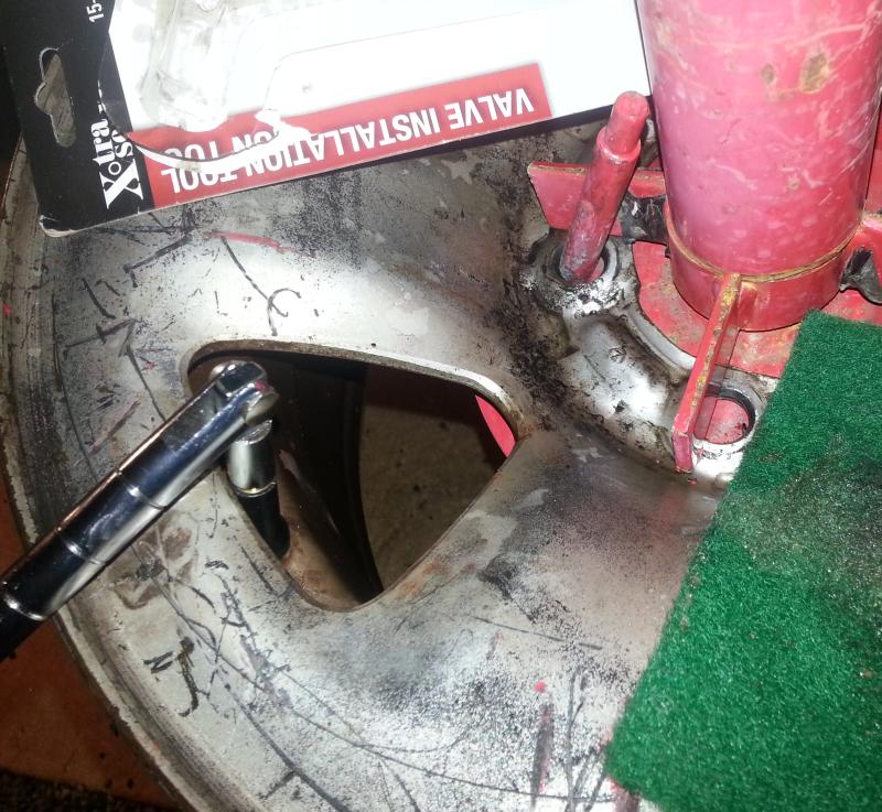 231365d1482168655-advice-requested-those-you-who-have-mounted-tires-balanced-wheels-home-17_replaced_valve_stem.jpg