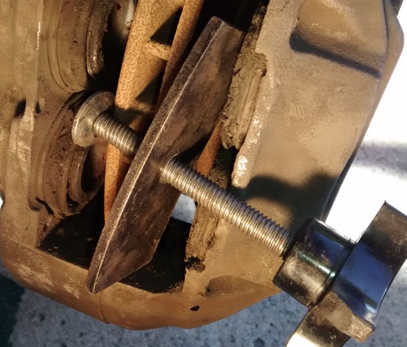 285675d1518644632-suv-brake070.jpg