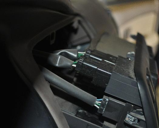 33188d1284980200-how-do-you-post-text-interspersed-pictures-diy-what-am-i-doing-wrong-4runner_clock_fix_14.jpg
