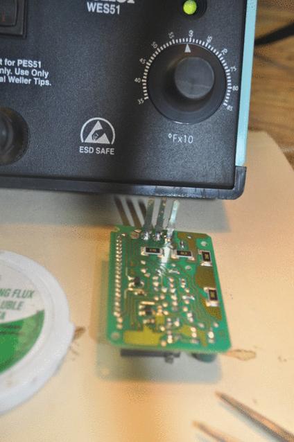 33219d1284989371-how-do-you-post-text-interspersed-pictures-diy-what-am-i-doing-wrong-4runner_clock_fix_45.jpg