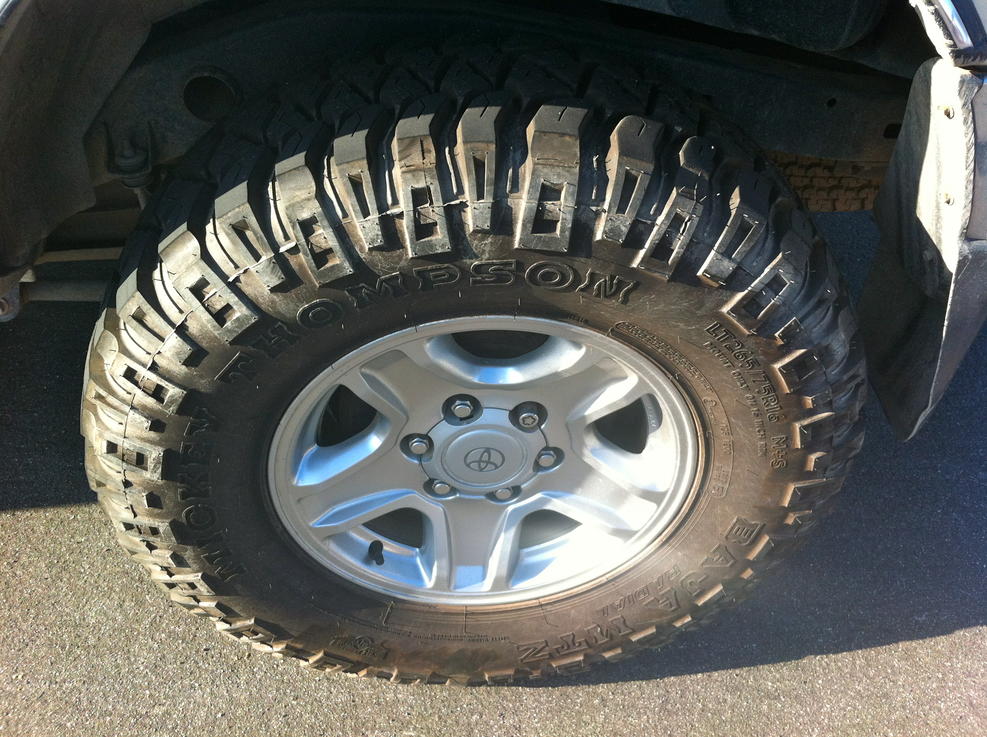 64878d1337825012-like-new-mickey-thompson-baja-mtz-265-75r16-limited-5-spokes-img_0960.jpg