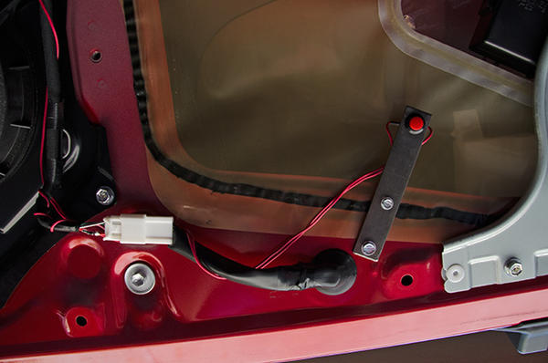 2014+warthog-albums-+warthog-picture24822-latch-button-bracket.jpg