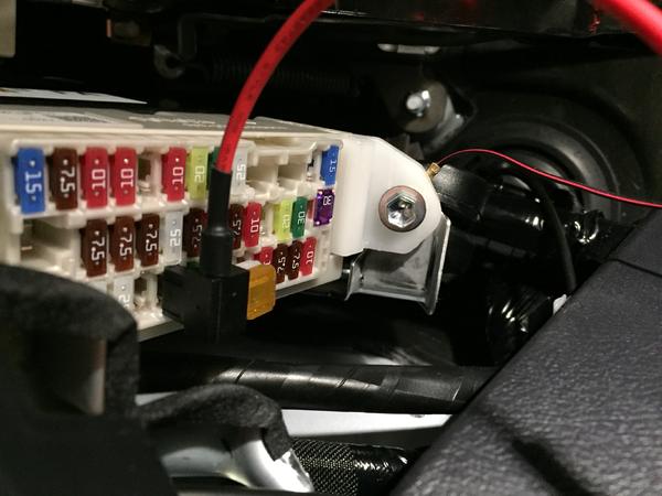 aroslv-albums-2016+te+super+white+build-picture46042-piggy-back-fuse-holder.jpg