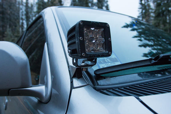 biglogs-albums-2002+toyota+4runner+sr5-picture21571-custom-light-brackets.jpg