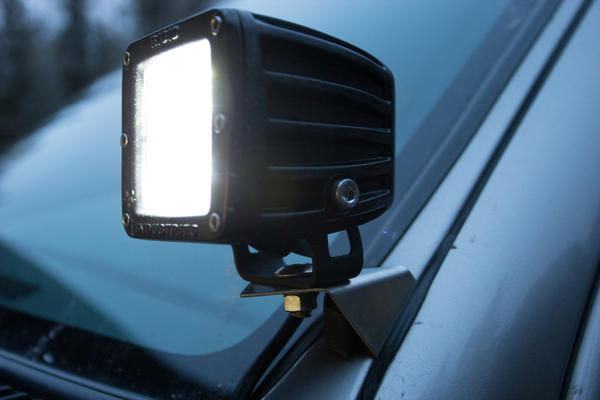 biglogs-albums-2002+toyota+4runner+sr5-picture21572-custom-light-brackets.jpg
