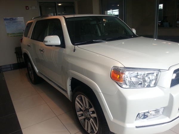 bl78-albums-2013+4runner+limited+white-picture20914-a.jpg