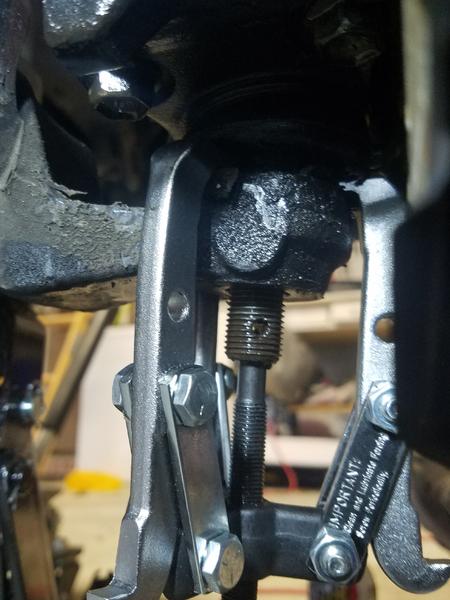 btot588-albums-inner-outer+tie+rod++lbj+replacement-picture49875-3arm-puller-lbj.jpg