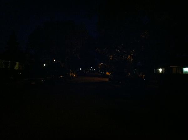 drdolittlerwc-albums-lights%21%21-picture21491-no-lights-city-street.jpg