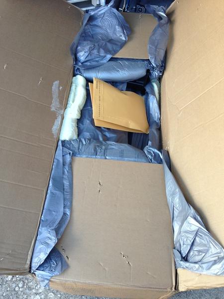 espdtrd12-albums-2012+te-picture28317-unpacking2.jpg
