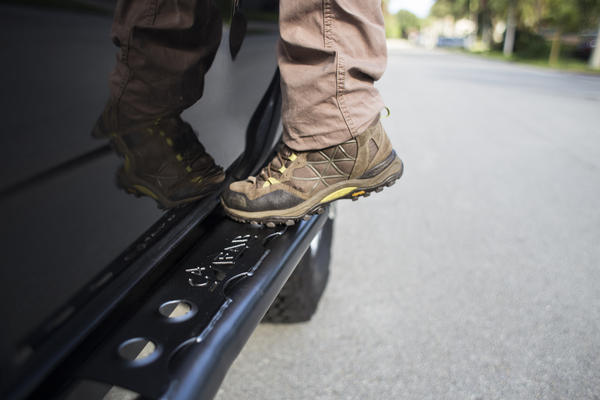fargo4x4-albums-ig%3A+%40fargo4x4-picture36739-one-biggest-needs-ours-side-steps-our-lift-how-often-we-use-our-baja-rack-we-gotta-have-place-step-but-our-nfab-steps-were-getting-trashed-every-time-we-went-off-road-so-we-sooo-happy-our-c4-fab-slider-step-combo.jpg