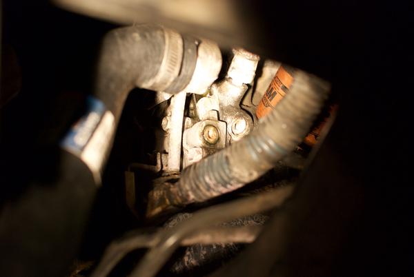 holen01-albums-coolant+leak-picture36949-coolant-leak.jpg