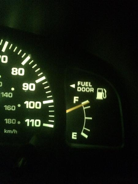 james_bond-albums-fuel+gauges-picture33801-2015-06-22-20-52-12.jpg