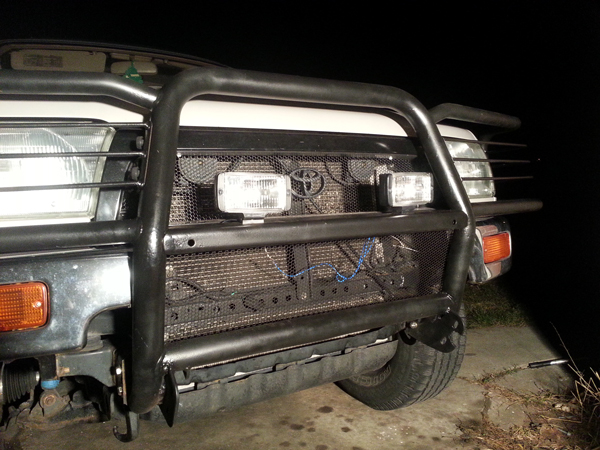 merlin12-albums-merlin-s+1997+toyota+4runner+sr5-picture24295-close-up-new-grill.jpg