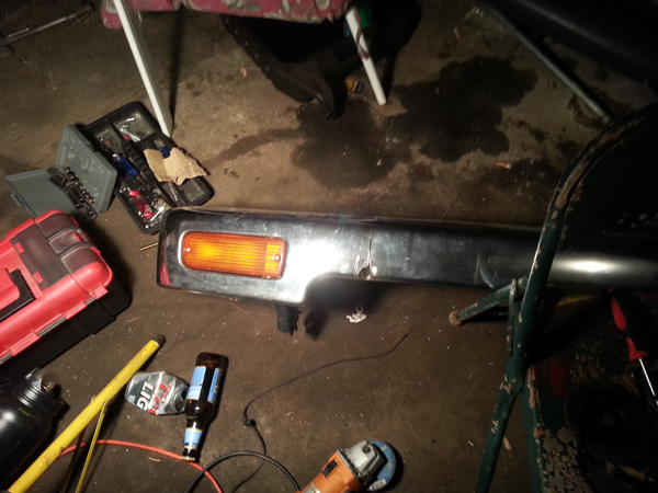 merlin12-albums-merlin-s+1997+toyota+4runner+sr5-picture24296-cutting-crome-bumper.jpg