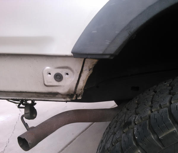 merlin12-albums-merlin-s+1997+toyota+4runner+sr5-picture34407-fist-time-cutting-body.jpg