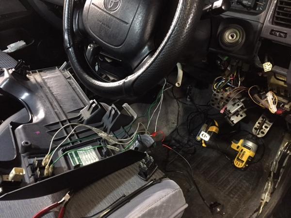 sin-japan-albums-projects-picture42664-driver-side-wire-mess.jpeg