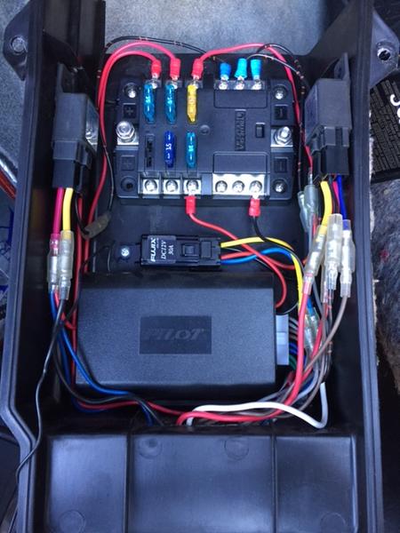 sin-japan-albums-projects-picture42672-rear-panel-bluesea-pilot-wireless-4-channel-box1.jpeg