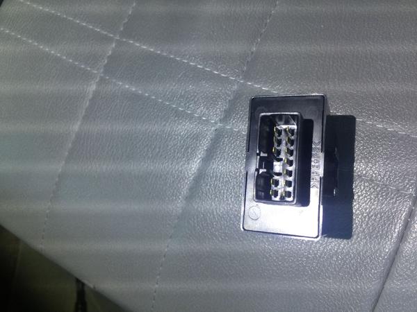 thomaspuzio-albums-2003+flasher+relay-picture52344-12-pins.jpg