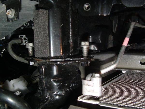tomw%27ski-albums-front+rod-cooler+rack-picture538-bumper-frame-joint-where-alum-receiver-bolted-use-2-3-bolts-each-frame-member.jpg