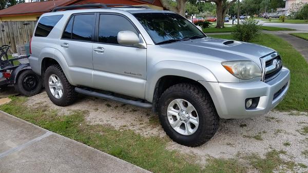 towmeout-albums-new++me-picture46618-just-finished-tires-wheels-lift.jpg
