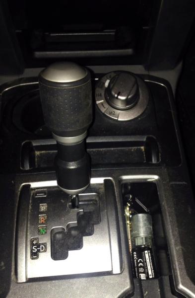 toy2g-albums-5th+gen-picture23934-shifter-knobs.jpg