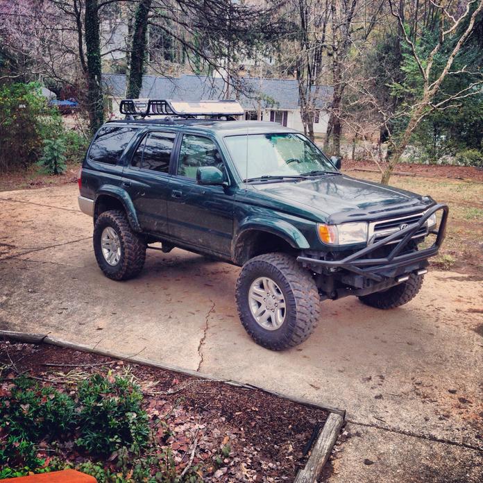 Pic request: post up your pictures of a ~3&quot; suspension lift + 1&quot; body lift.-image-jpg