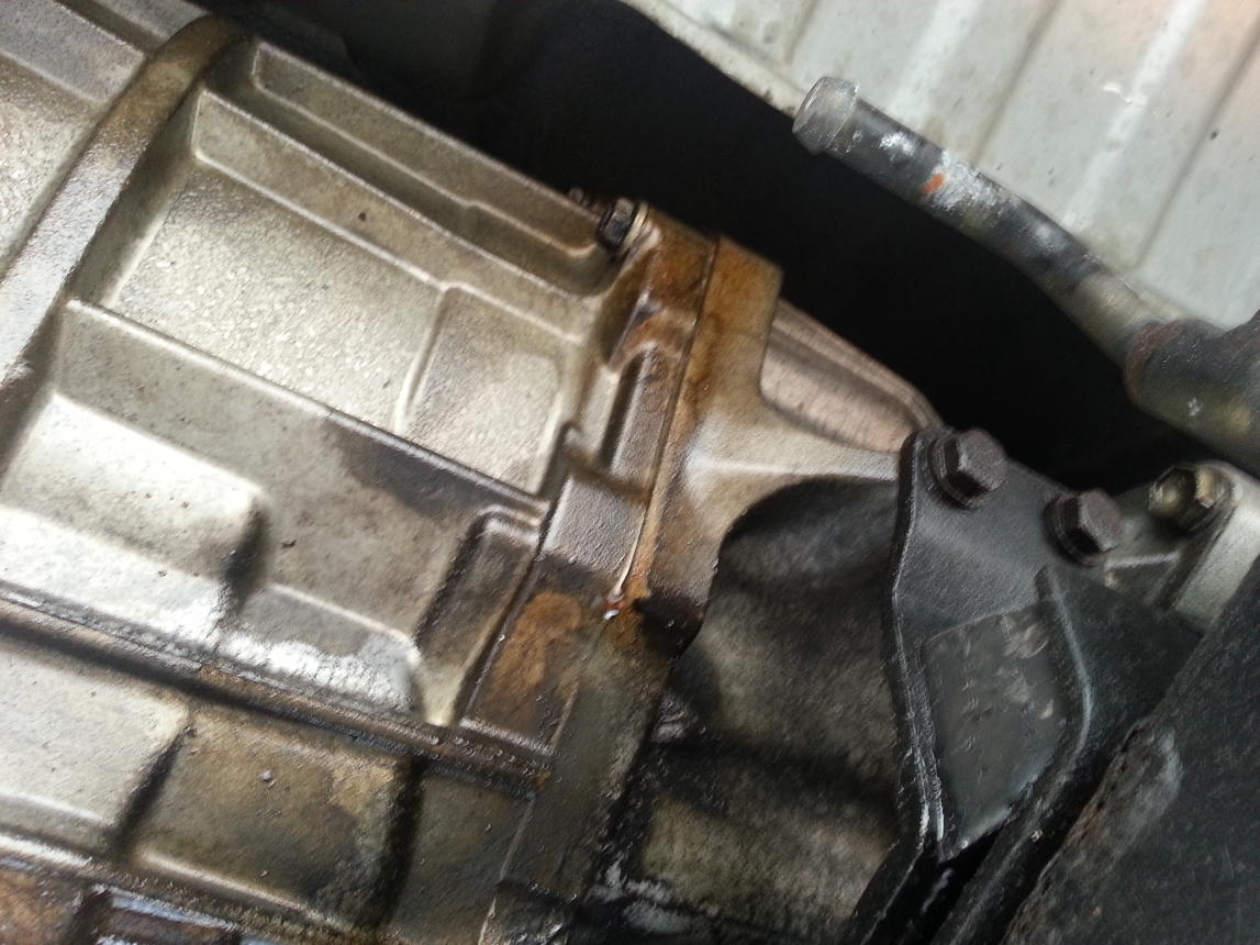 Transfer case leaking, but not sure from where-trancase3-jpg