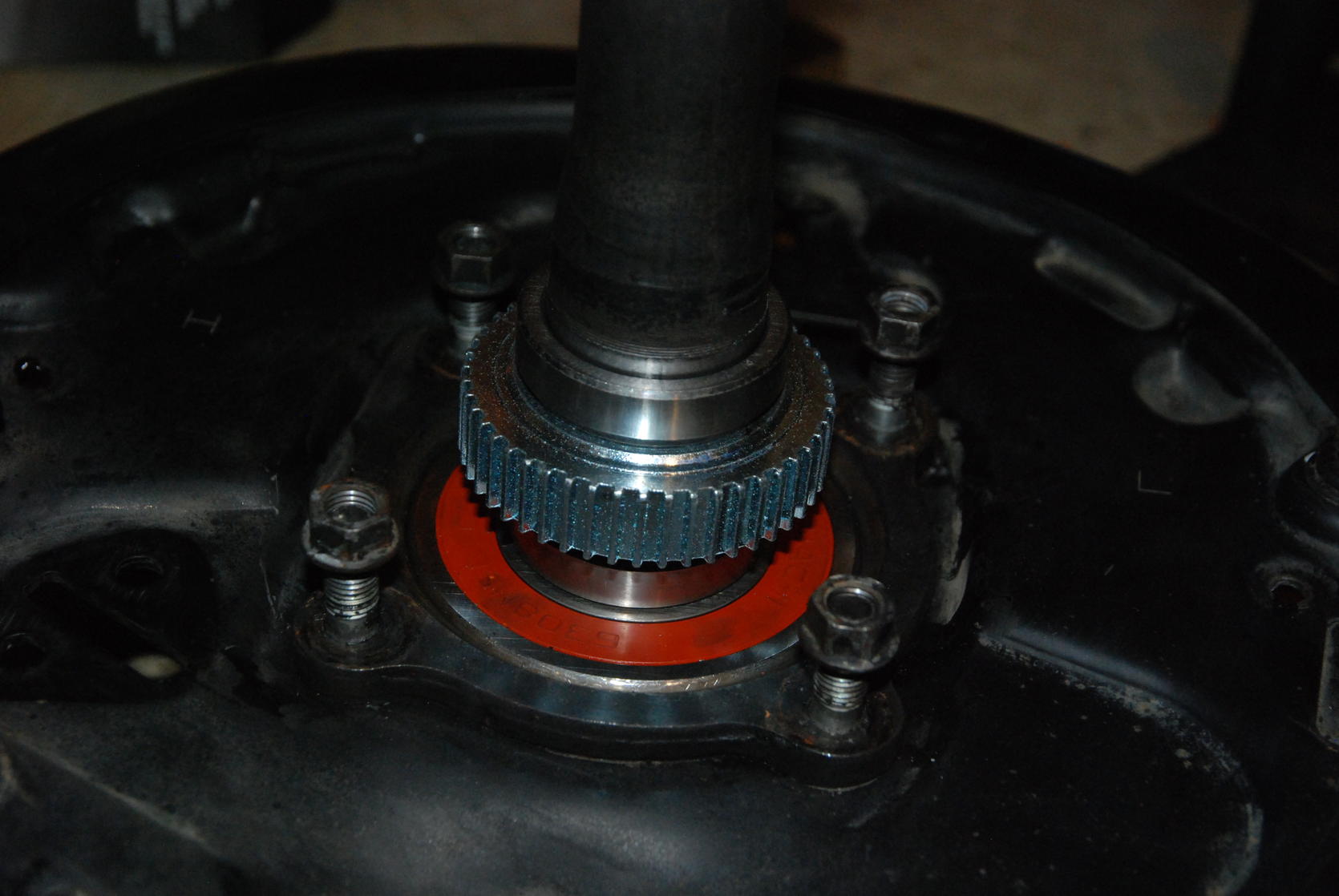How To: Rear Wheel Bearings/ Seals at Home-dsc_4665-jpg
