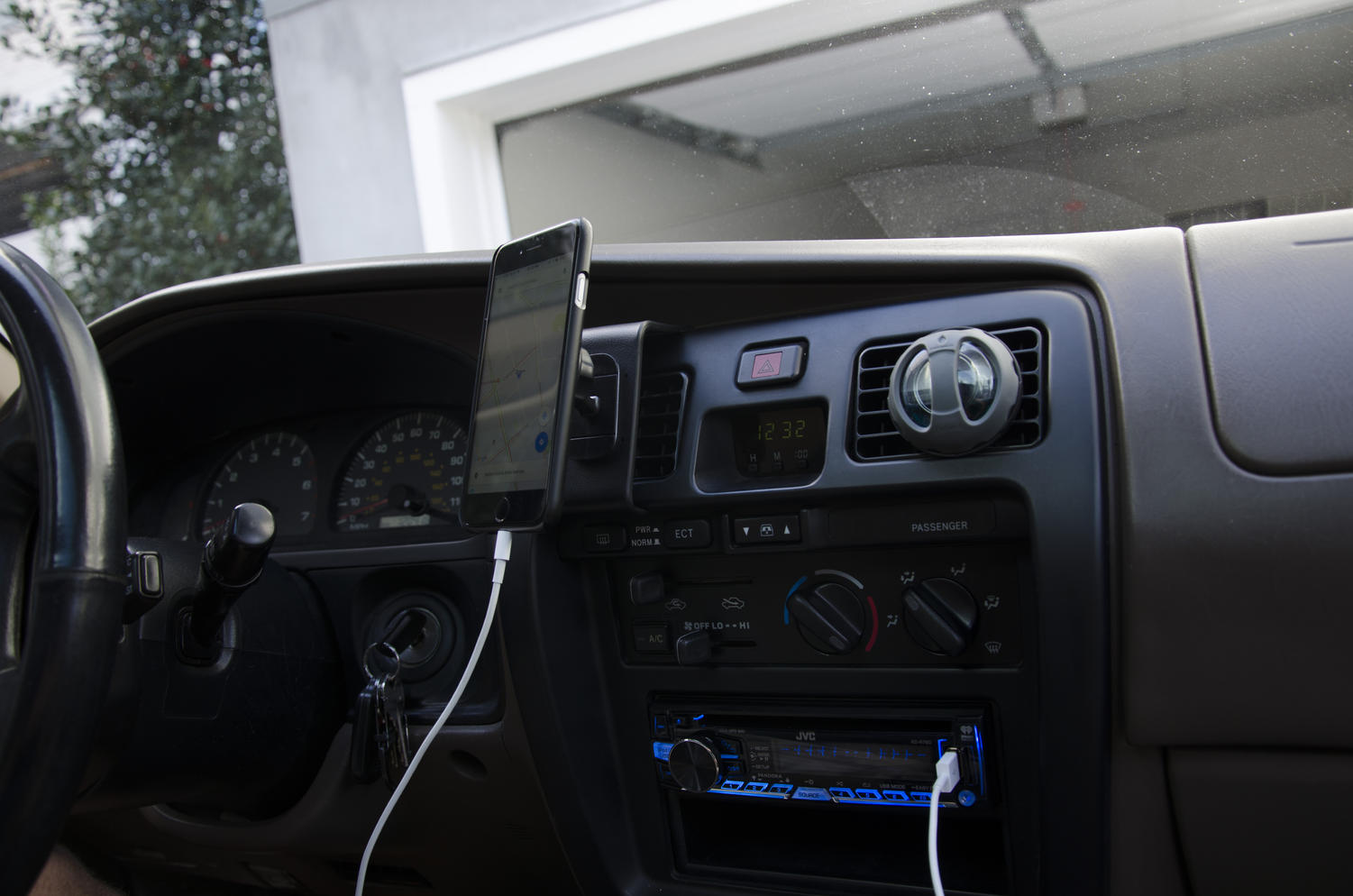 3rd Gen Phone Mounting Solutions-dsc_2126-jpg