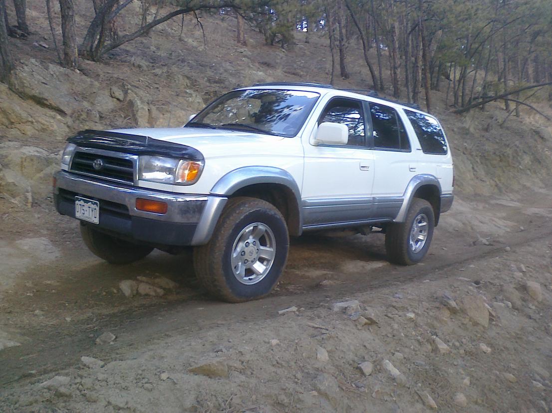STOCK 3rd gens without running boards.  Care to share pics?-4runner2-jpg