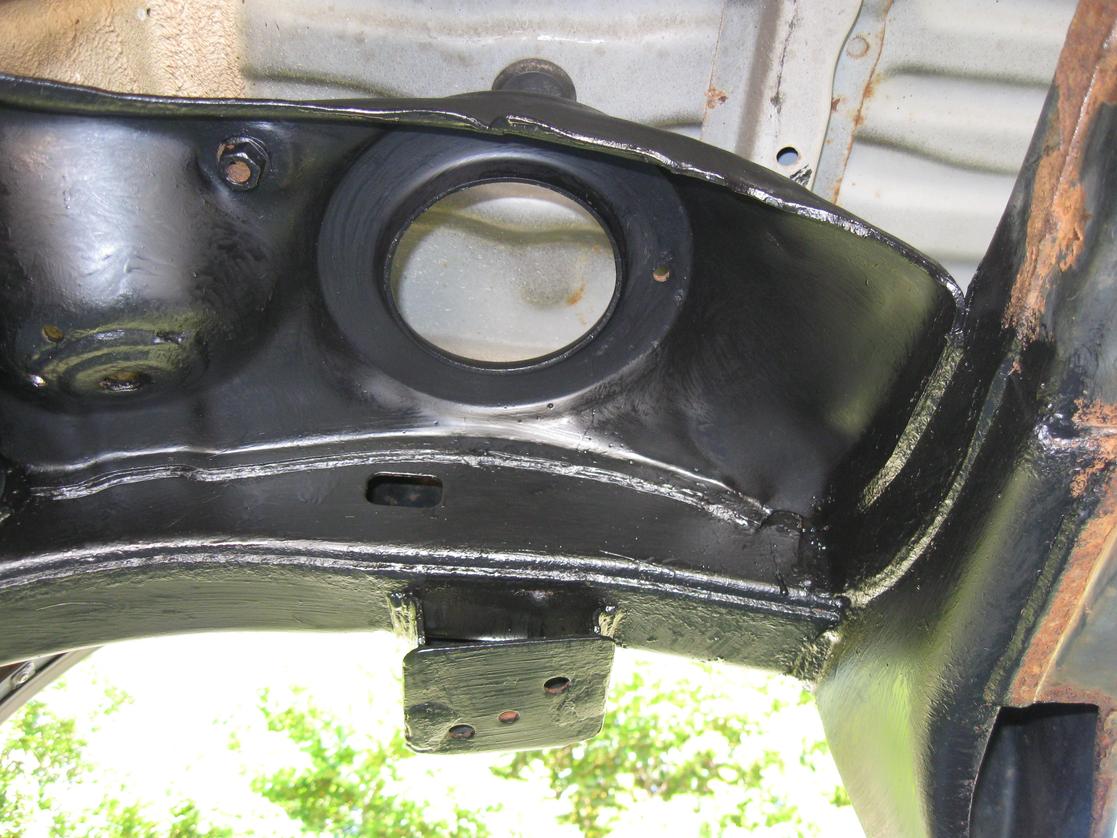 3rd gen upper rear shock mount rusted-img_2584-jpg