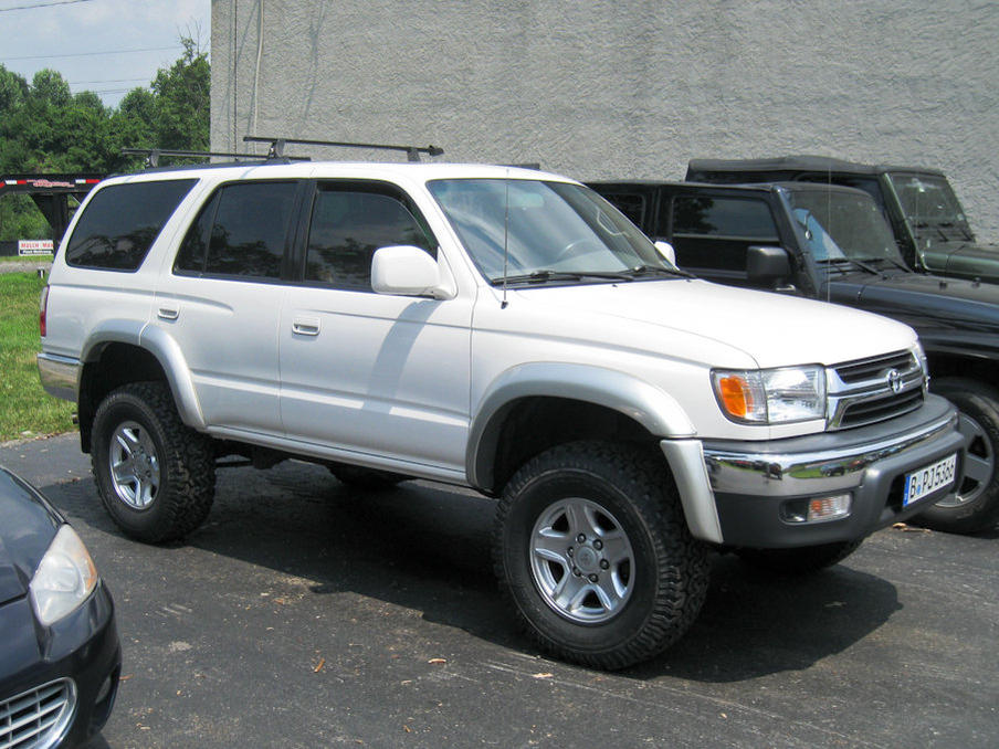 Post your photos of 3 inch lift with 32&quot; tires-4runner_0035-jpg