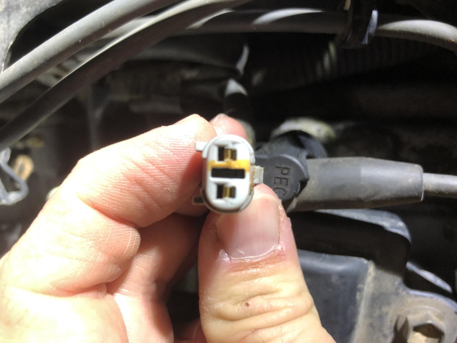 Anyone know the P/N for this connector?-img_8954-jpg