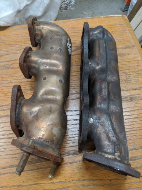 Exhaust manifold difference btw tacoma-image000000-6-jpg