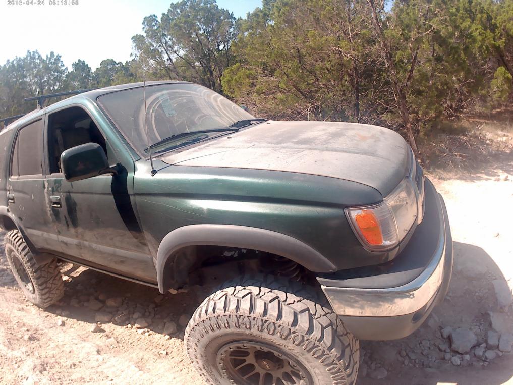 '99 manual SR5 occasional daily driver and weekend crawler build-20160424_051358a_web-jpg