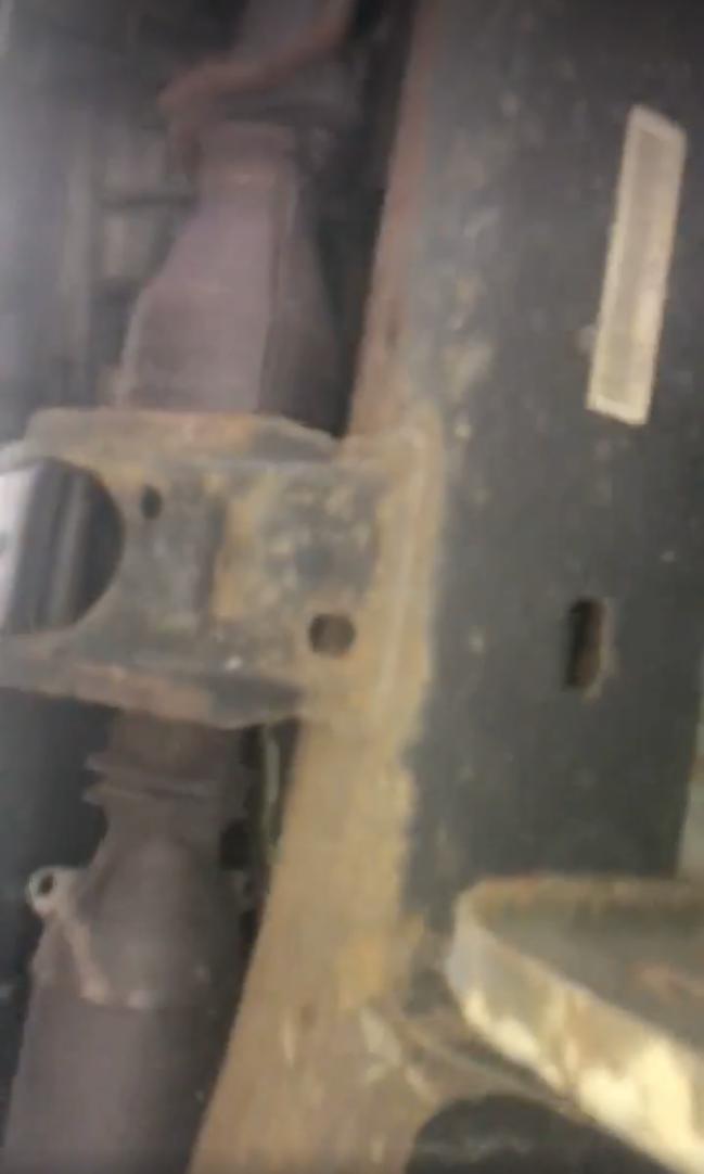 Too much rust on the rear diff to buy???-screen-shot-2021-04-29-5-57-16-pm-jpg
