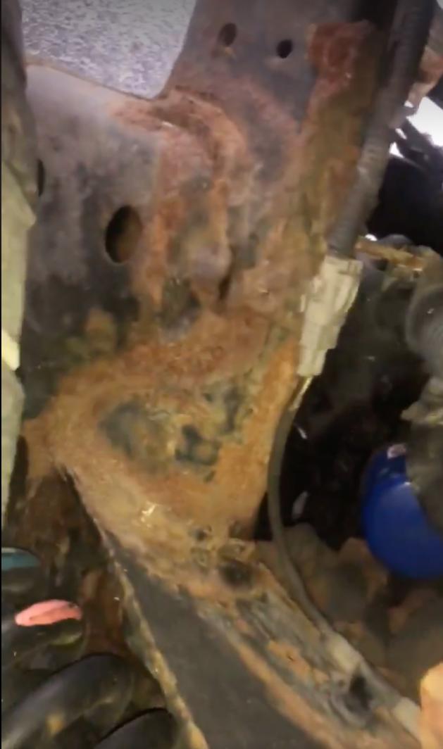 Too much rust on the rear diff to buy???-screen-shot-2021-04-29-5-56-01-pm-jpg