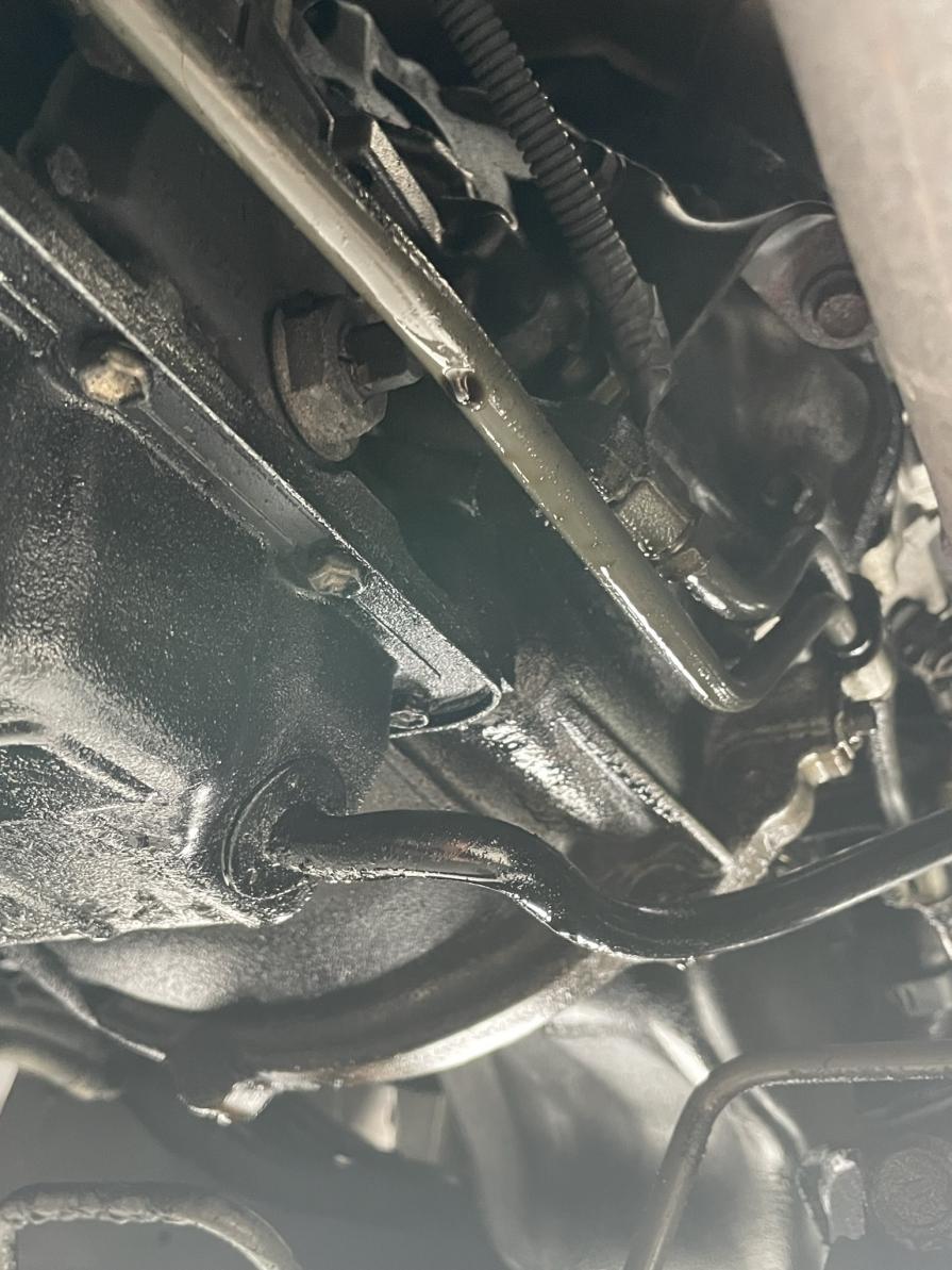 Need help with leak identification, possibly valve cover gaskets?-img_1796-jpg
