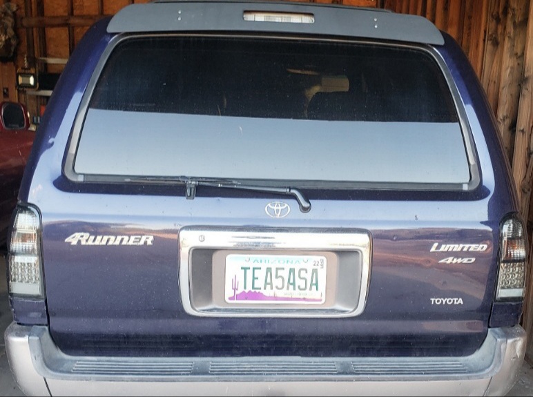 Light Smoked LED Tail Lights Installed-20210802_221546-jpg