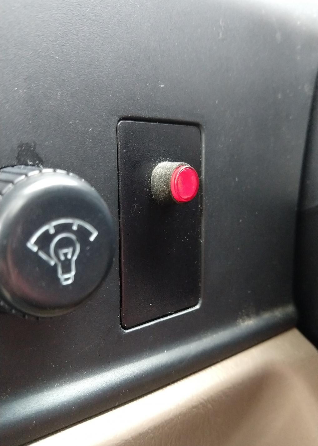 Security system issue after replacing battery (HELP!)-1997-4runner-security-button-light-jpg