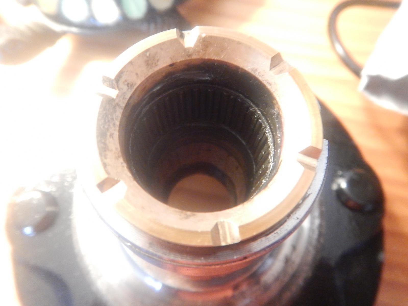 Re-grease hub needle bearings? (tacoma manual hub swap)-dscn2329-jpg