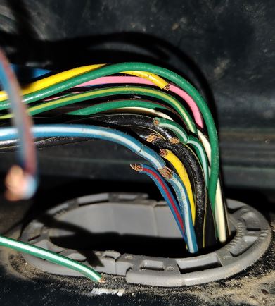 ABS light on, Stuck in Park-tailgate_wires_broken-jpg
